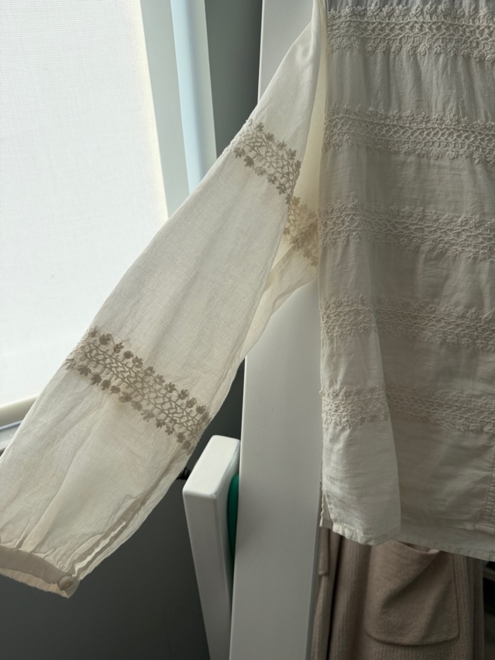 Roller Rabbit White Embroidered Cotton Top - Picture 4 of 4